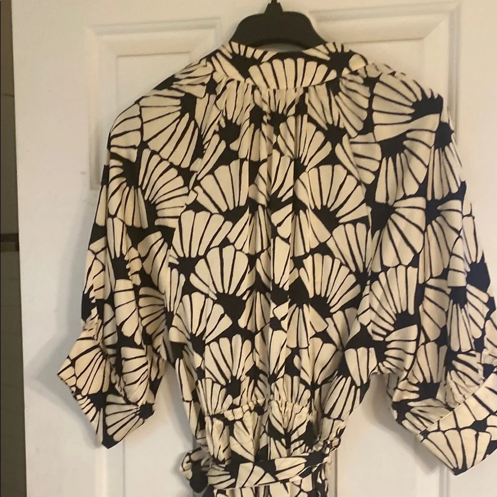 Anthropologie, Macy's Black and White Dolman Sleeve Jumpsuit - Picture 6 of 9